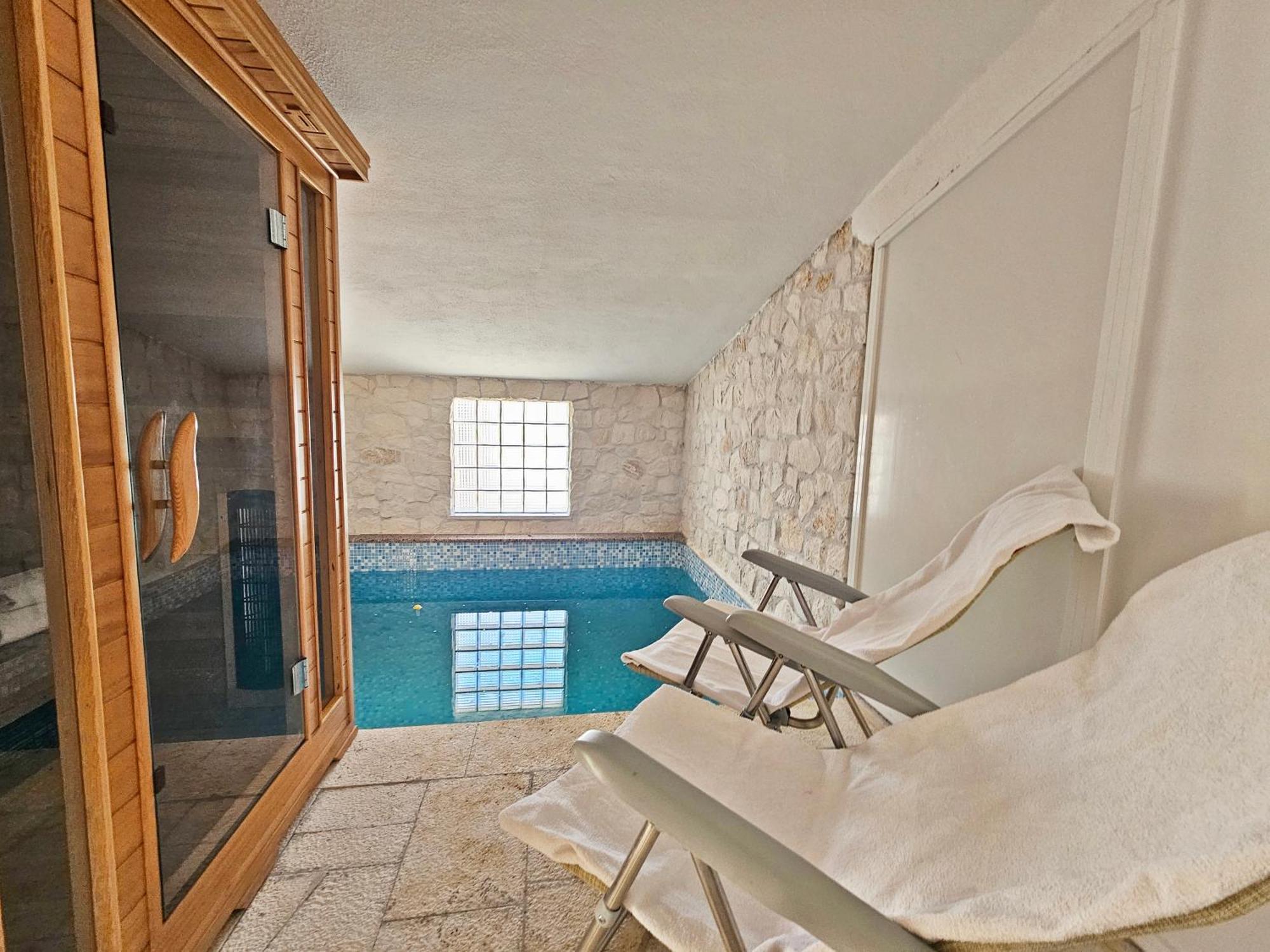 Villa Flamingo - House With Private Pool Gornji Seget Esterno foto